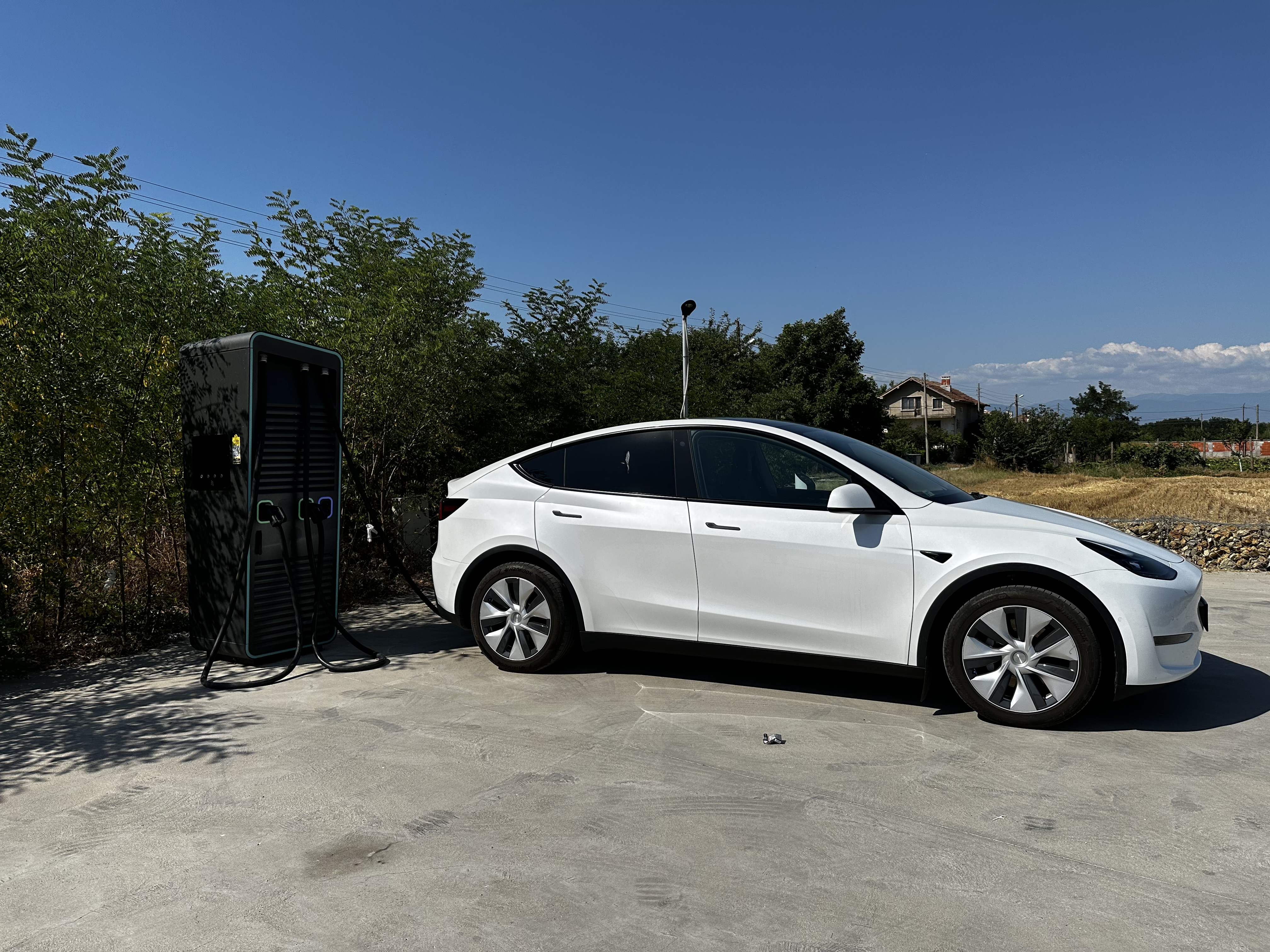 Tesla Model Y — електрически SUV втора употреба, TheEV.info Бургас